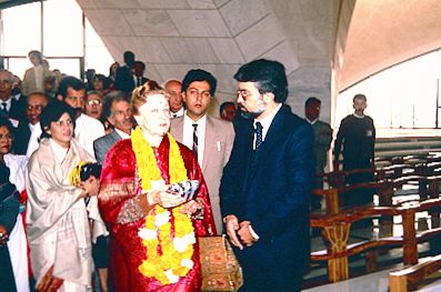 Delhi Temple 1986 dedication