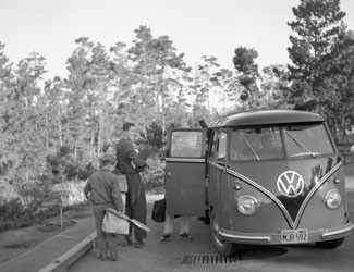 Waiting for school bus 11nov1957