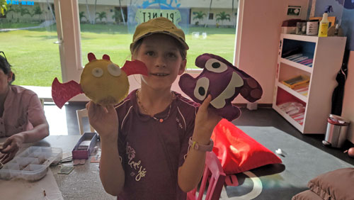 Nalah with handicrafts