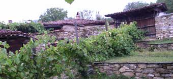 Gate