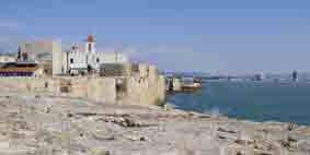 Walls of Akka