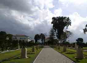 Bahji, Shrine and clouds
