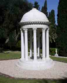 Monument Greatest Holy Leaf