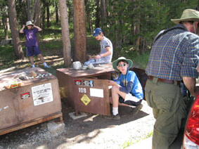 packing food in the bear box