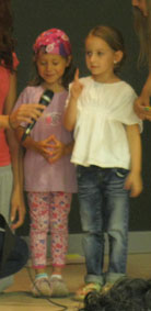 Alie singing