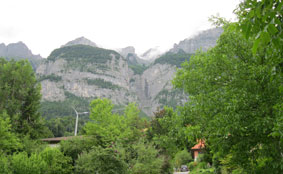 mountains behind Walenstadt