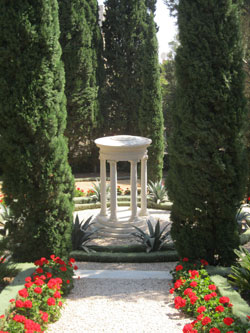 Monument Gardens