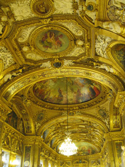 Salle de conférences ceiling