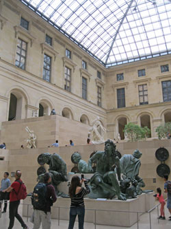 sculpture court