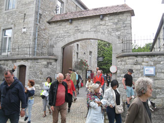 chateau gate