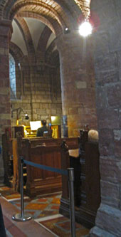 organist