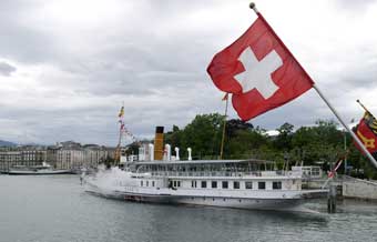 paddlewheel steamer